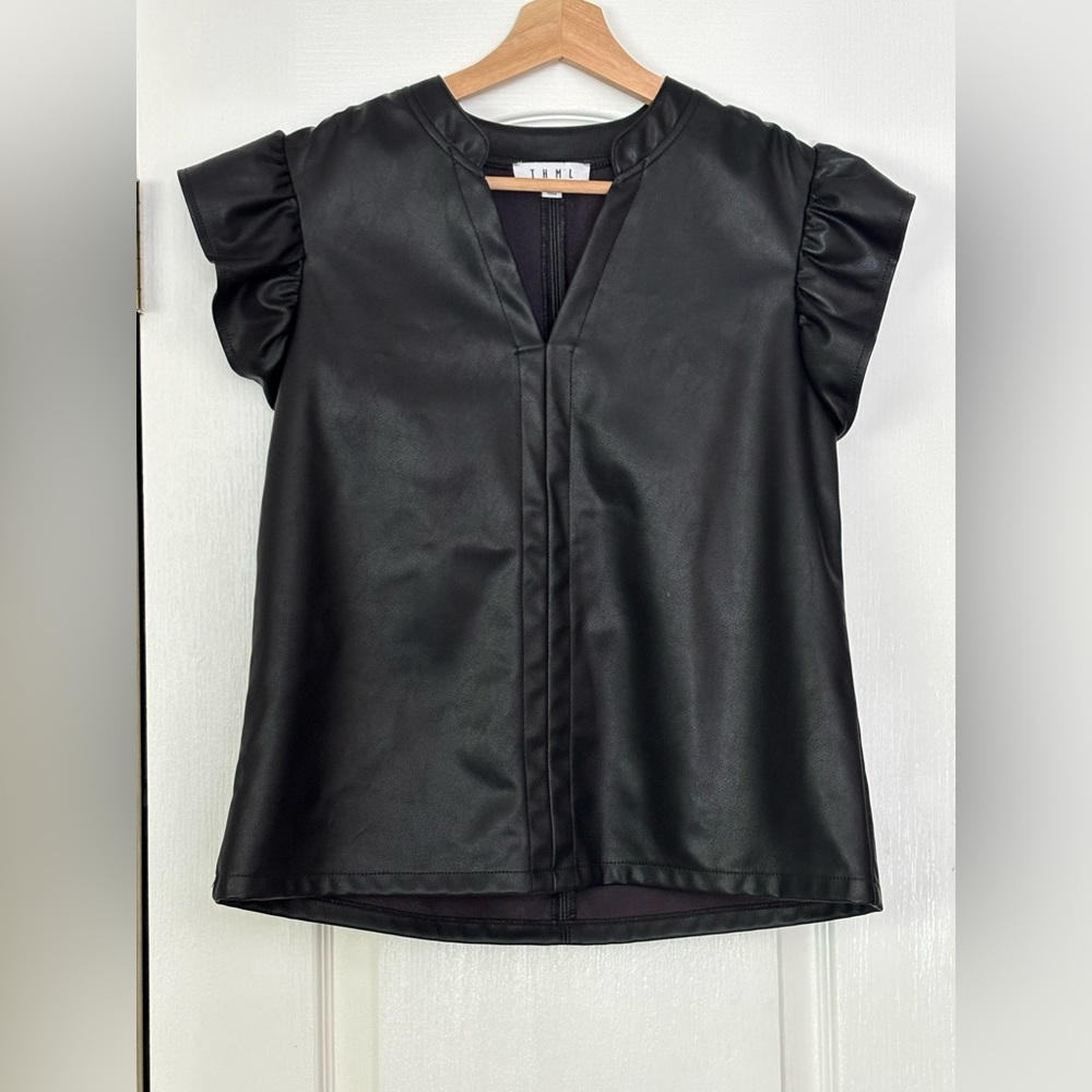 THML Faux Leather Top - size XS - brand new condition ⭐️